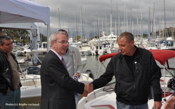 ANTIBES - LES YACHTS ONT FAIT LEUR SHOW AU QUAI DES MILLIARDAIRES