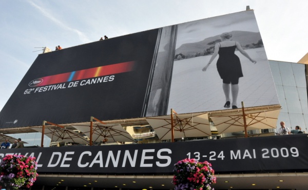 CANNES - LA PALME D'OR A ETE ATTRIBUEE A...