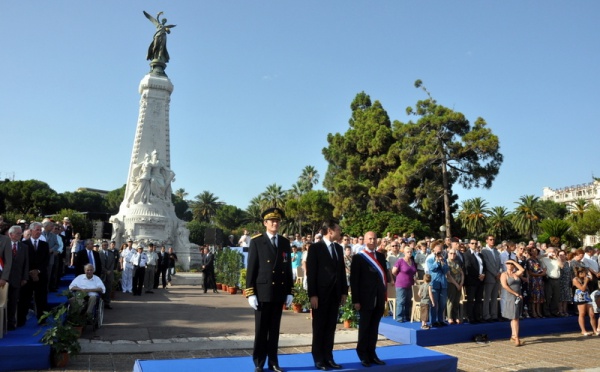 FETE NATIONALE - DEFILE MILITAIRE DU 14 JUILLET 2009 A NICE