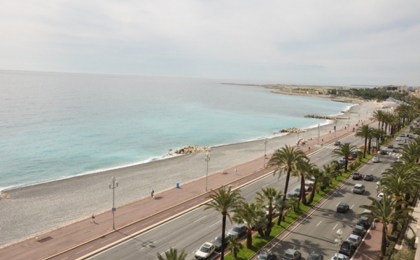 LA PROMENADE DES ANGLAIS RENDU AUX PIETONS POUR LA  PROM'PARTY LE 1er AOUT