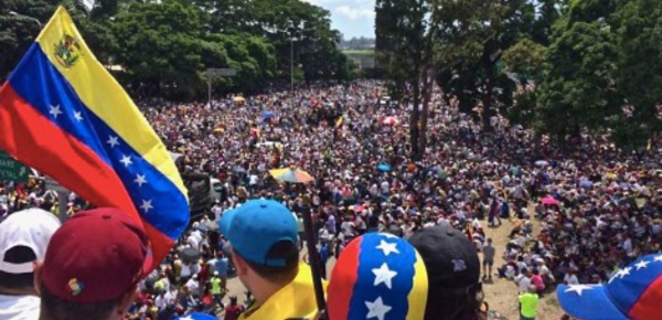 Venezuela: inauguration de la nouvelle Constituante sous haute tension