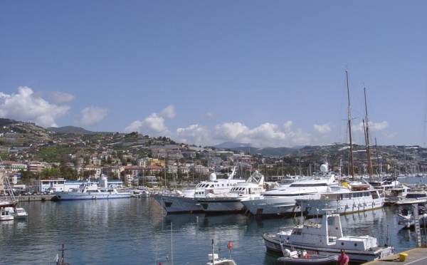 60e FESTIVAL DELLA CANZONE ITALIANA - Un festival très suivi à San Remo