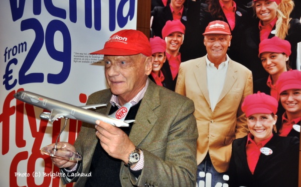 NIKI LAUDA OUVRE UNE LIGNE AERIENNE - NICE / VIENNE