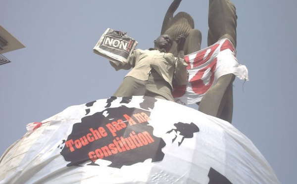 Discours du 14 juillet au Sénégal: 'Je compte tenir le gouvernail de notre pays contre vents et marées jusqu’aux élections' a dit le Président Wade