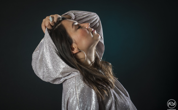 Sara Lugo entre ciel et terre avec le clip de Flowaz