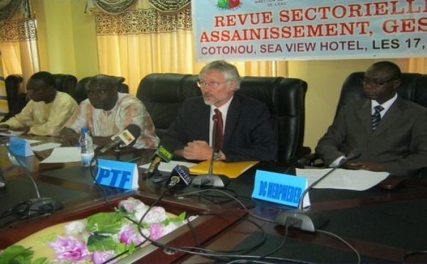 Bénin: Des progrès pour l'eau potable, pas d'avancées réelles pour l'assainissement