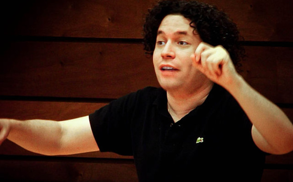 Gustavo Dudamel arrive à l’Opéra de Paris