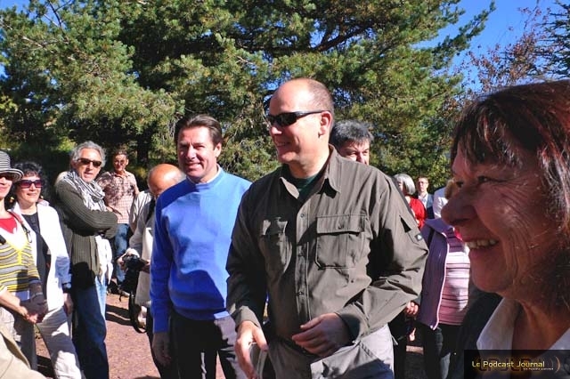 L'arrivée de S.A.S. Le Prince Souverain Albert II de Monaco à l'Arboretum de ROURE L'arrivée de S.A.S. Le Prince Souverain Albert II de Monaco à l'Arboretum de ROURE